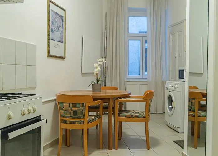 Economy 1br Well Connected To The Whole Apartment